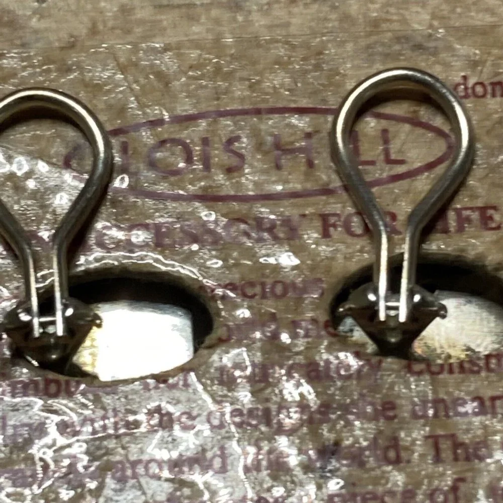 Vintage‎ Lois Hill Curved Rectangular Sterling Granulated Clip Earrings